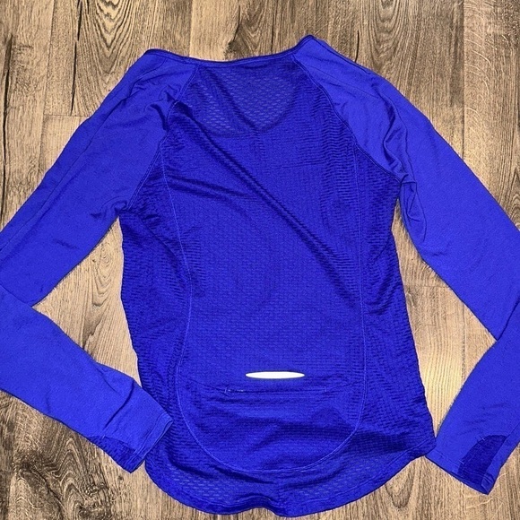 Under Armour Athlete Pullover Thumb Holes Zipper Pocket Purple Mesh Reflective S - Picture 8 of 9
